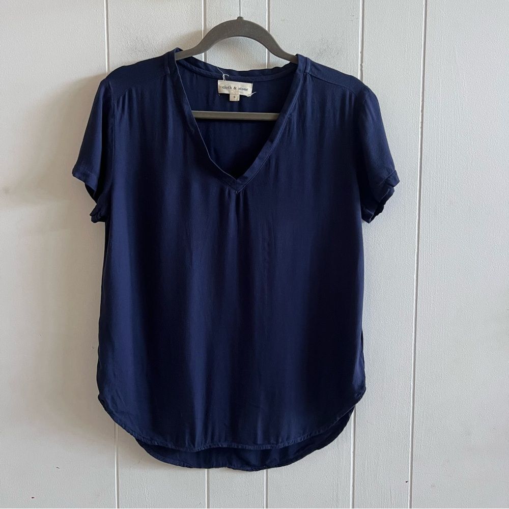 Anthropologie Cloth & Stone V-neck Rayon Navy Top